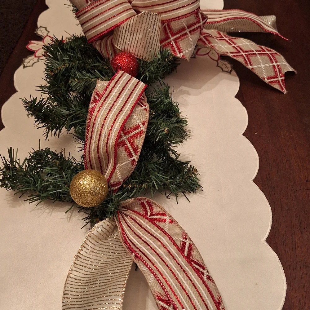 Festive Holiday Centerpiece with Red and Gold Accents